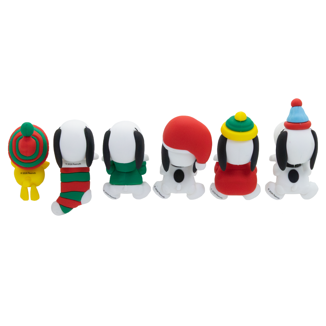 Peanuts Winter Snoopy Mystery Box Phone Buddies