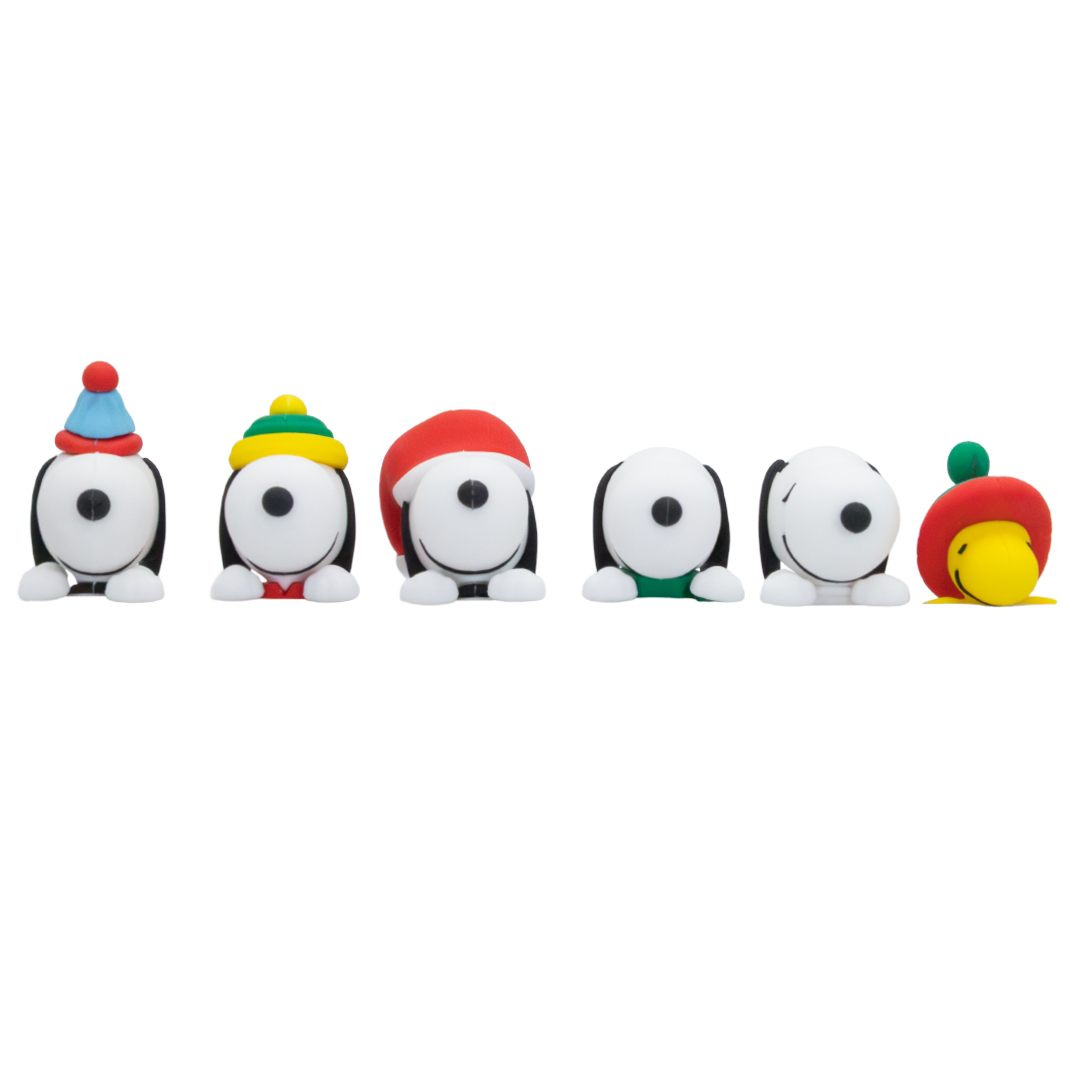 Peanuts Winter Snoopy Mystery Box Phone Buddies